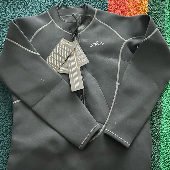 Men’s Hevto Black XL wet suit - Picture 1 of 4